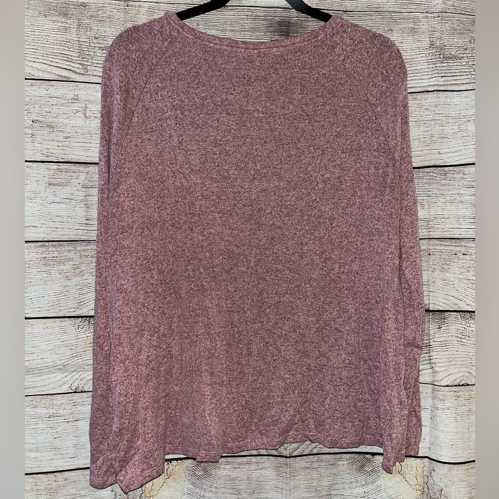 🤎3/$10 Old Navy Women's Heathered Pink Long Sleeve Tee - Picture 3 of 5